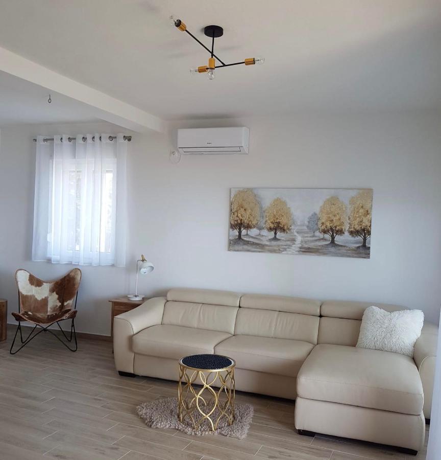 Apartmani Tin Starigrad Paklenica Zewnętrze zdjęcie