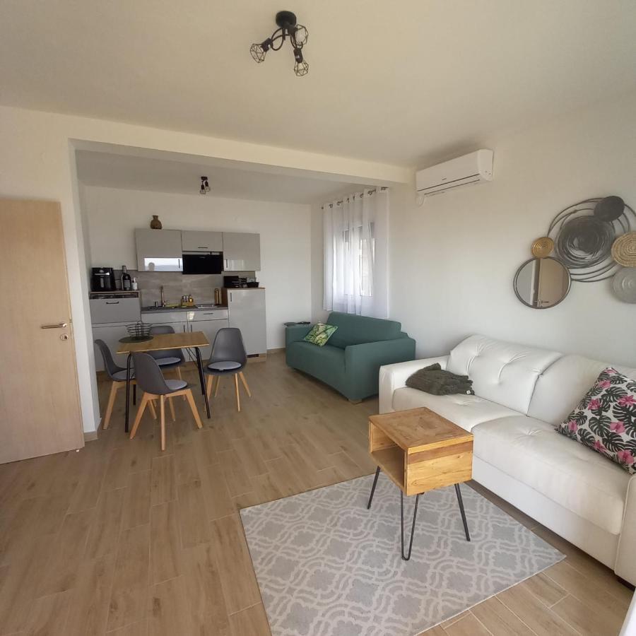 Apartmani Tin Starigrad Paklenica Zewnętrze zdjęcie